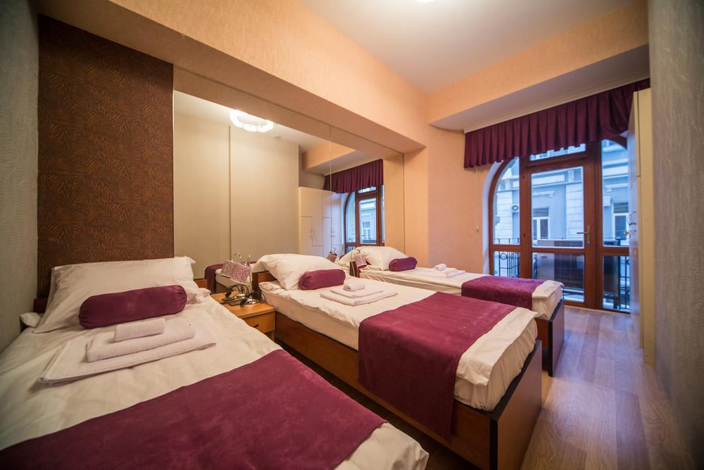 Hostel Inn Hotel&Hostel Bakoe Buitenkant foto