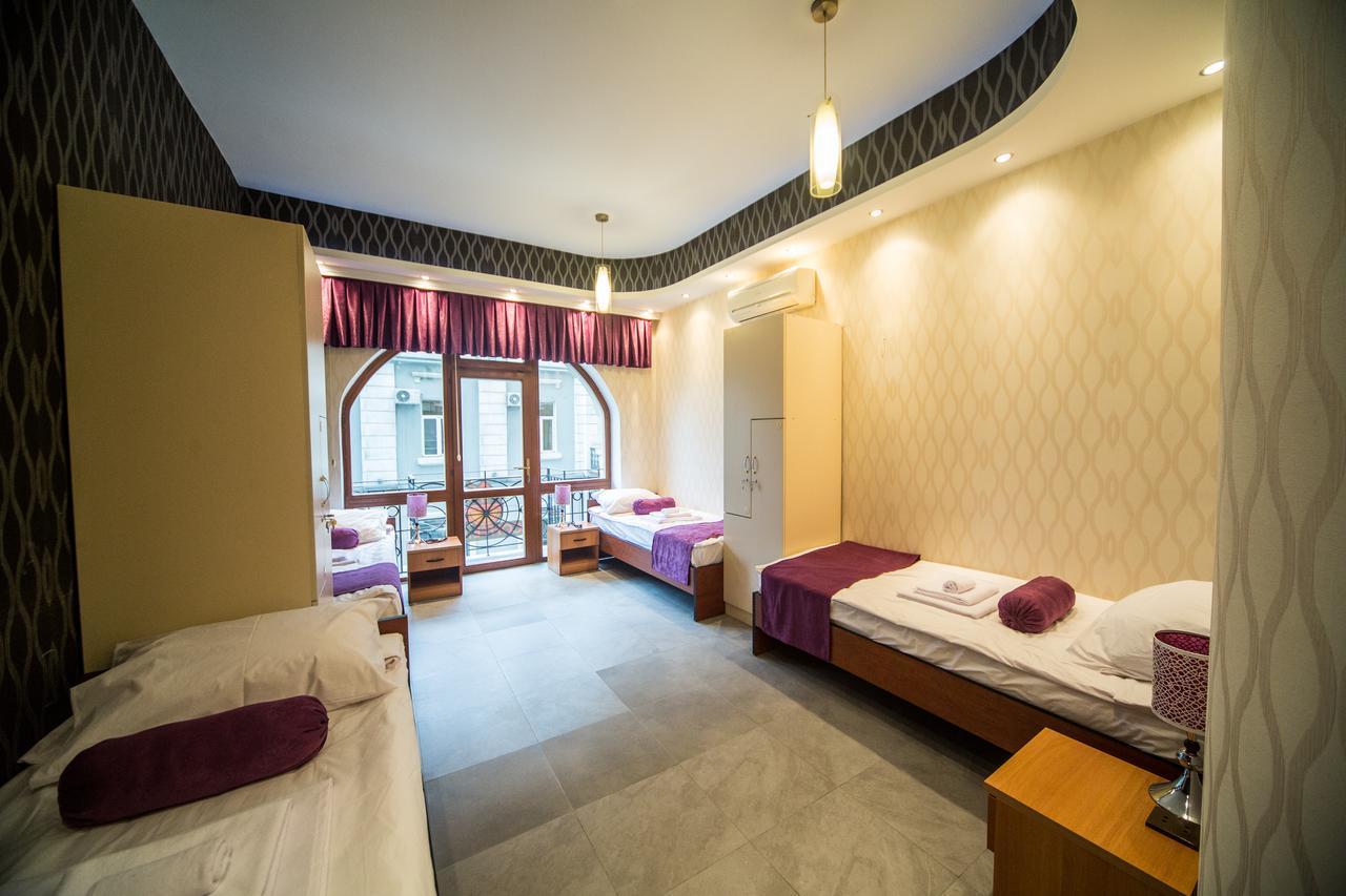 Hostel Inn Hotel&Hostel Bakoe Buitenkant foto
