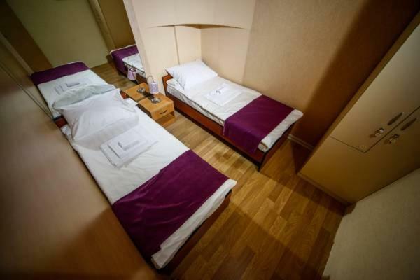 Hostel Inn Hotel&Hostel Bakoe Buitenkant foto